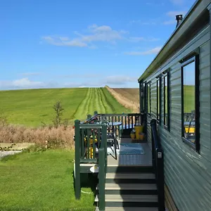  Campsite Caravan E6, The Miron